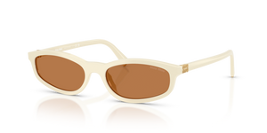 21D90Q - Milk with Brown Lenses