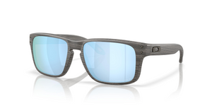 950905 - Woodgrain with Prizm Deep Water Polarized Lenses