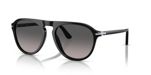 95/M3 - Black with Grey Gradient Polarized Lenses